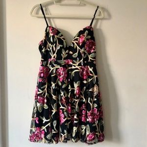 Mendocino Embroidered Floral Dress